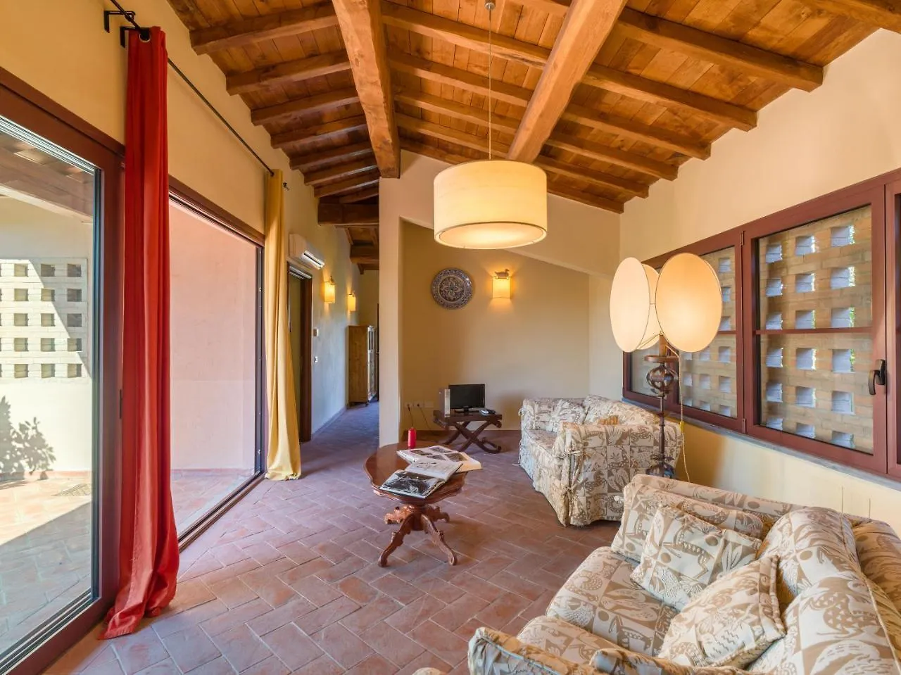Villa I Laghi Montaione