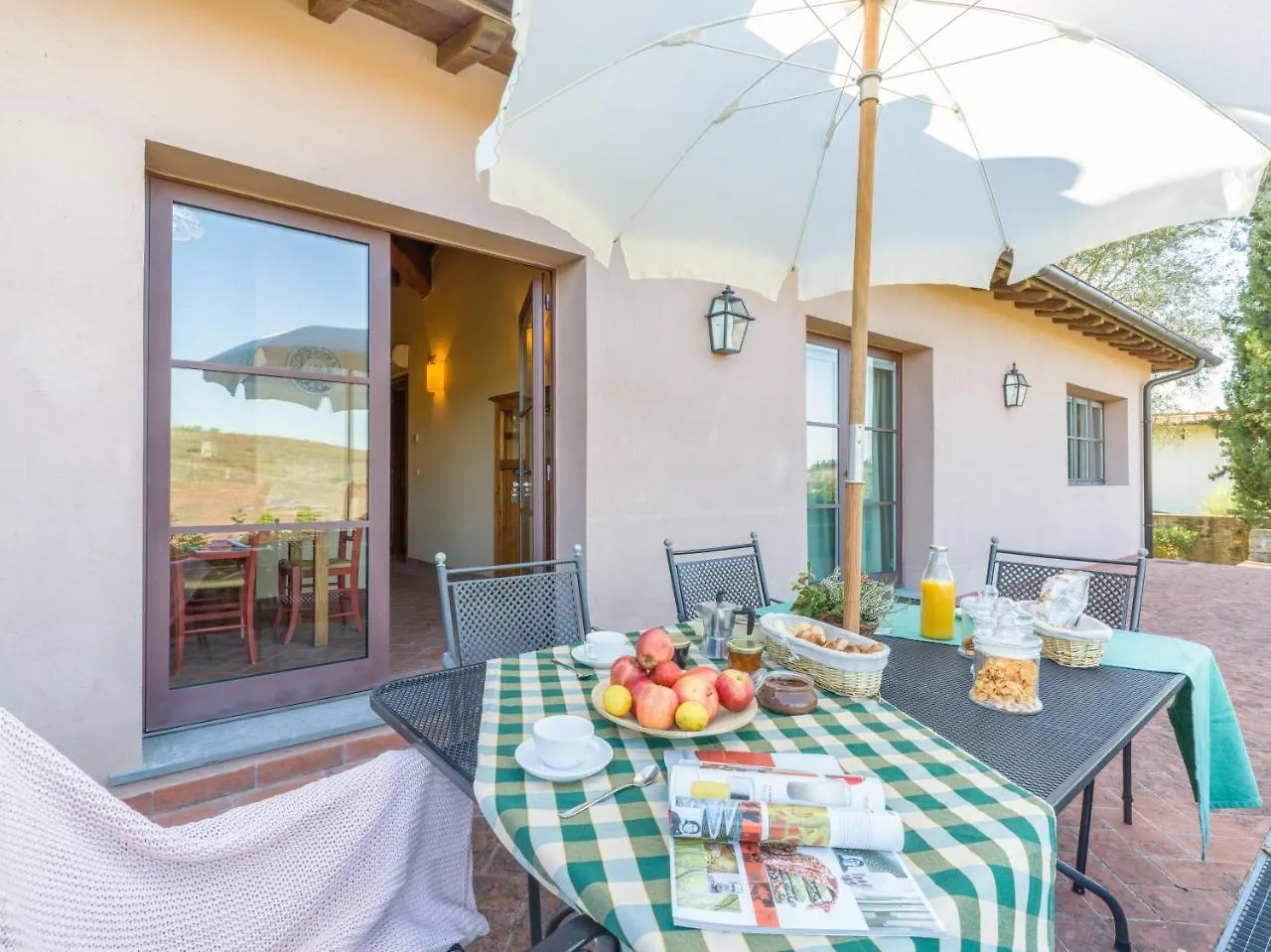 Villa I Laghi Montaione 0*,  İtalya